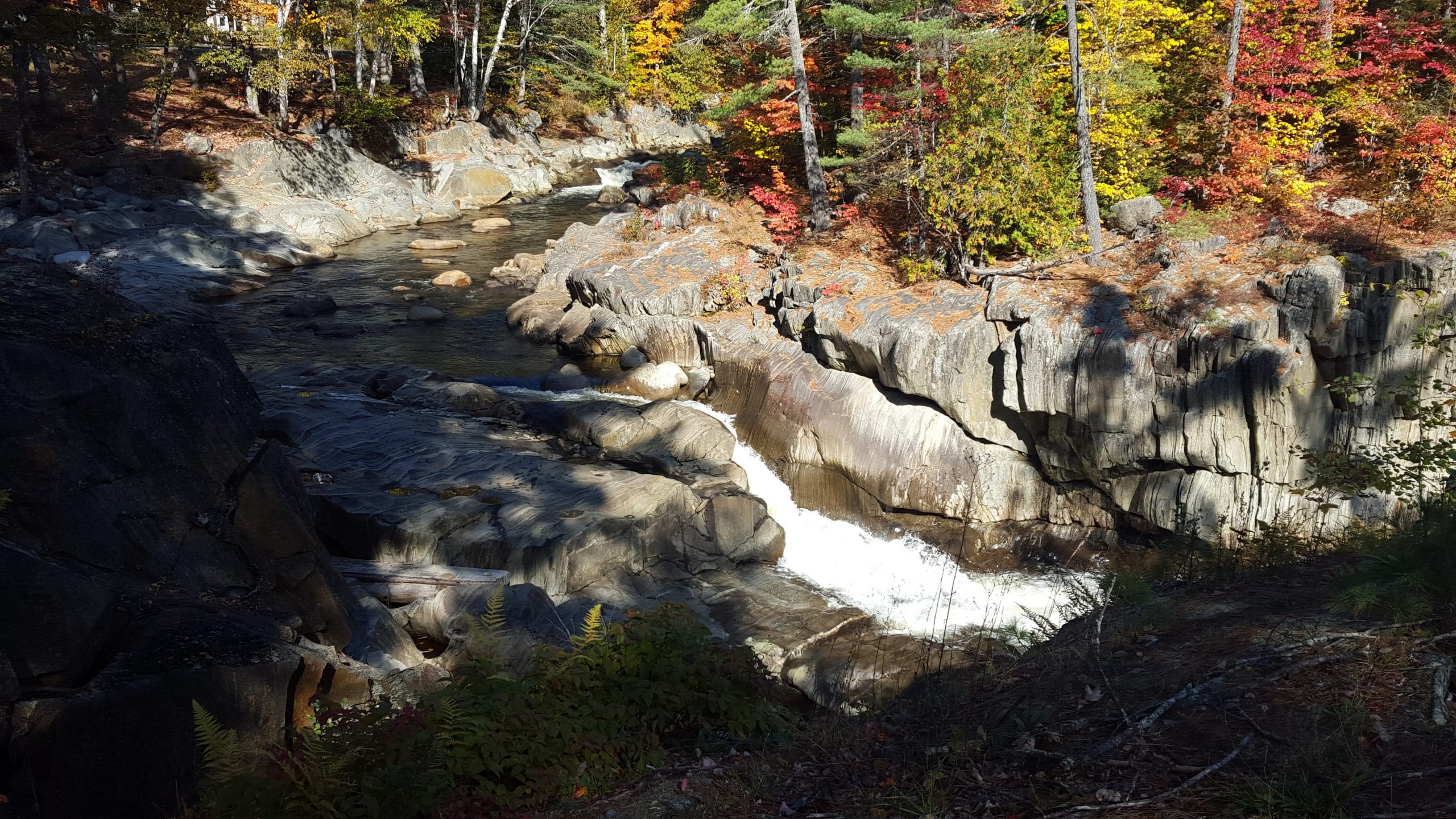 Coos Canyon: Maine’s Popular Roadside Stop and Gold Panning Location